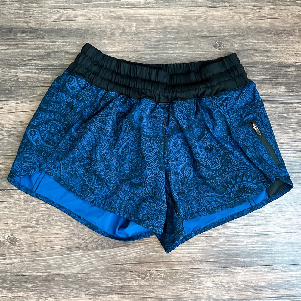 LULULEMON Hotty Hot Short